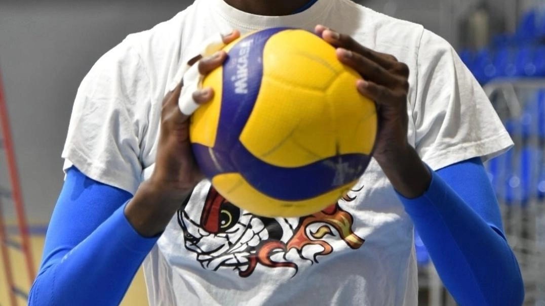 Abdou M.Diouf aveva cinque anni quando, nel 1994, arriva in città con la madre e la sorella per raggiungere il padre. Oggi è biologo molecolare e si racconta