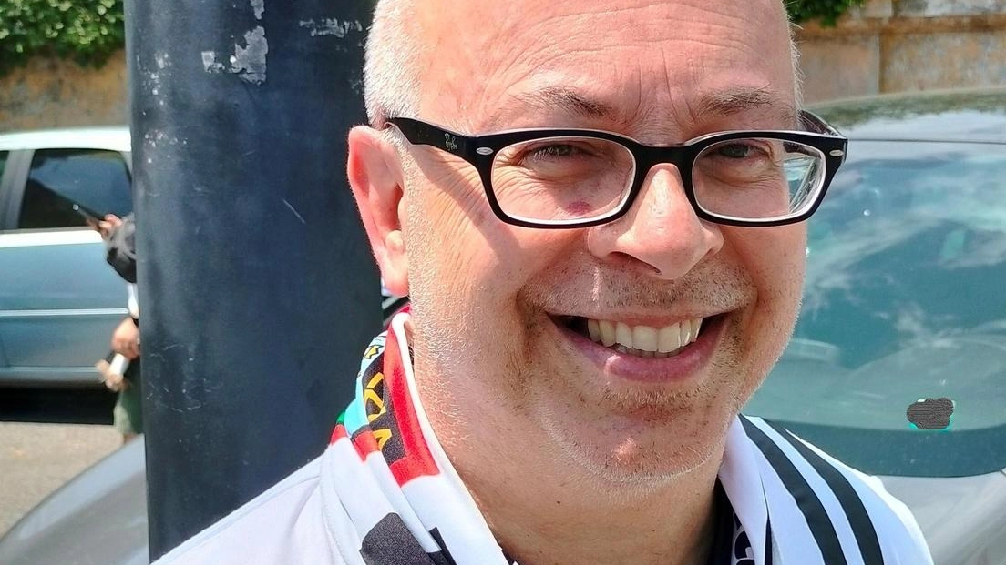 L’ottimo avvio di campionato ha fatto salire l’entusiasmo fra i supporters. Quasi completi i 5 pullman allestiti dai club, in tanti si muoveranno in auto. L’ottimo avvio di campionato ha fatto salire l’entusiasmo fra i supporters. Quasi completi i 5 pullman allestiti dai club, in tanti si muoveranno in auto.