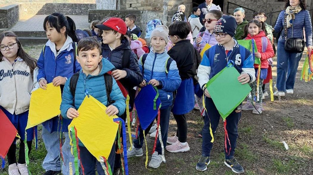 Nell’anniversario della morte del poeta una giornata nel segno dei suoi versi con gli alunni delle elementari