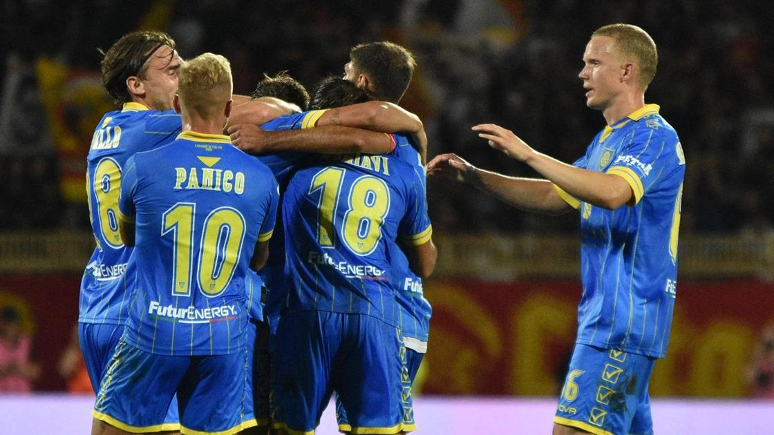 La Carrarese torna a sorridere dopo la vittoria con il Frosinone (Foto d’archivio) La Carrarese torna a sorridere dopo la vittoria con il Frosinone (Foto d’archivio)