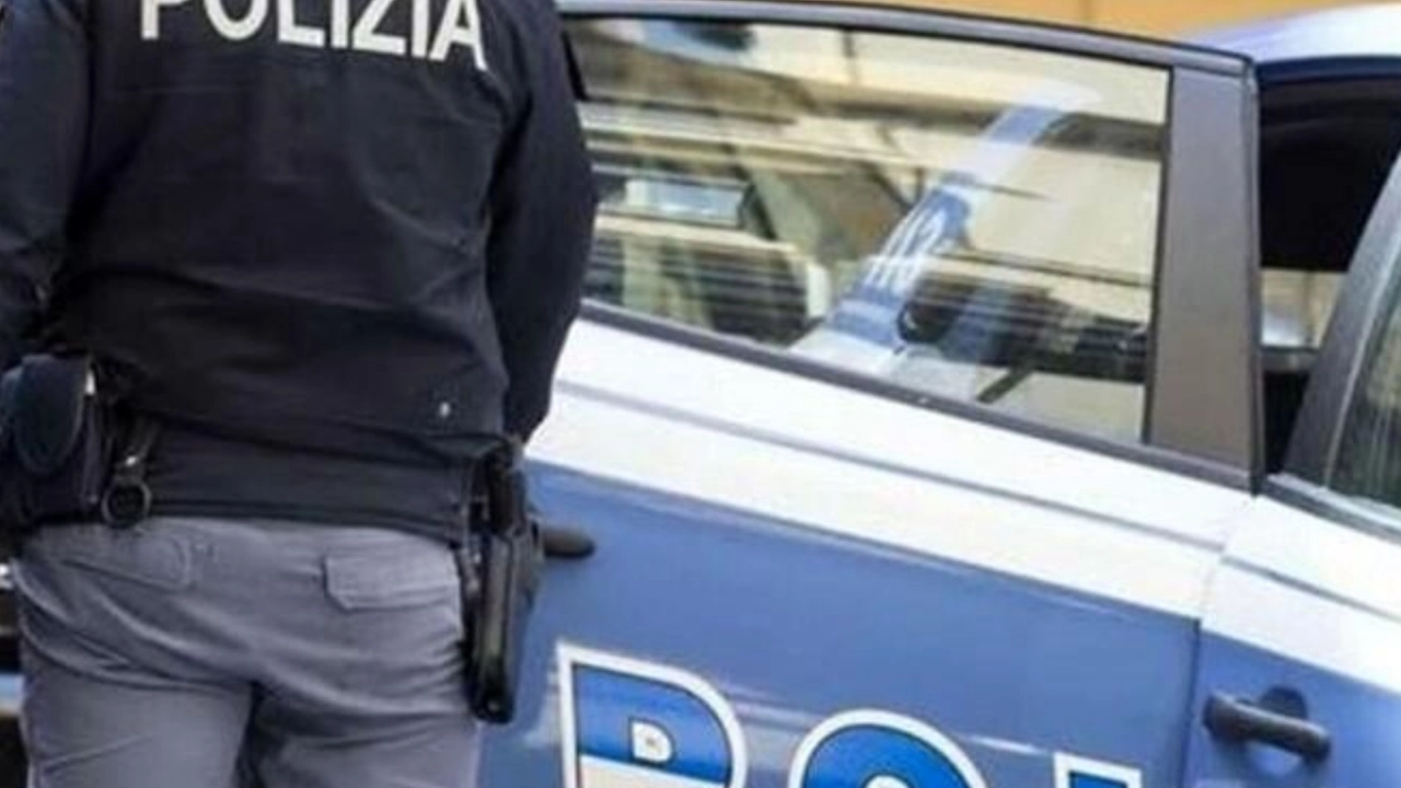 L'intervento della polizia (Foto Ansa)