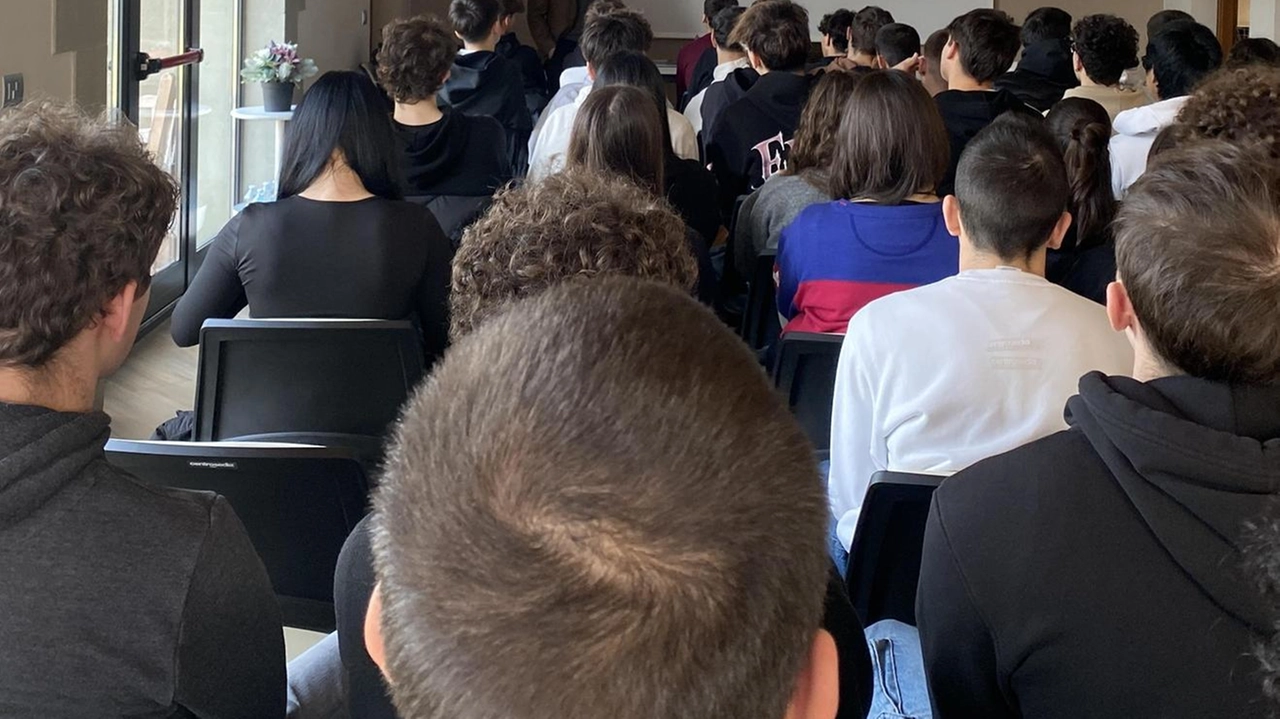 Al via per 40 studenti dei professionali Fermi e Galilei un nuovo percorso proposto da Prospettiva Casentino, portato avanti con l’Università di Siena e che coinvolgerà alcune aziende casentinesi