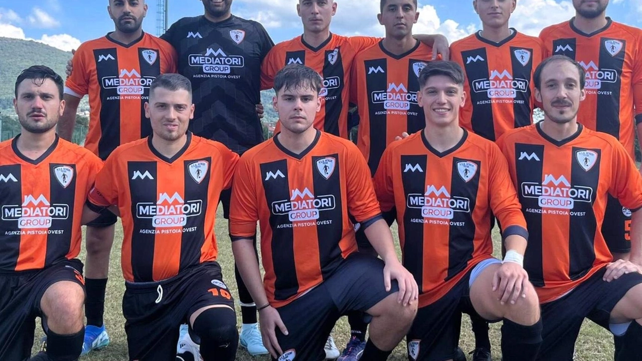 Partita casalinga per l’Hitachi Pistoia che domani alle 18.30 ospita il Cerbaia nell’ultima gara del programma del sabato di Terza categoria Partita casalinga per l’Hitachi Pistoia che domani alle 18.30 ospita il Cerbaia nell’ultima gara del programma del sabato di Terza categoria