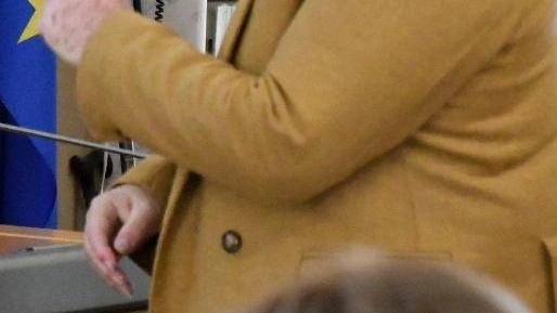 "Parole che giustificano violenza e sopraffazione sono sempre da condannare, soprattutto quando le stesse sono indirizzate ai nostri giovani, a... "Parole che giustificano violenza e sopraffazione sono sempre da condannare, soprattutto quando le stesse sono indirizzate ai nostri giovani, a...