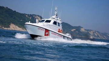 L’immersione con il figlio finisce in tragedia: sub va in arresto cardiaco, morto in ospedale