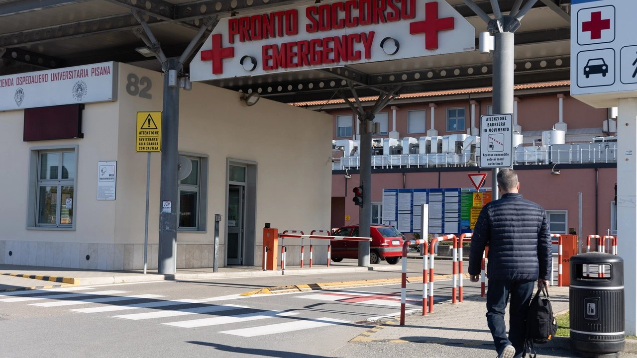 L'esterno del pronto soccorso dell'ospedale di Cisanello (foto di Enrico Mattia Del Punta) L'esterno del pronto soccorso dell'ospedale di Cisanello (foto di Enrico Mattia Del Punta)