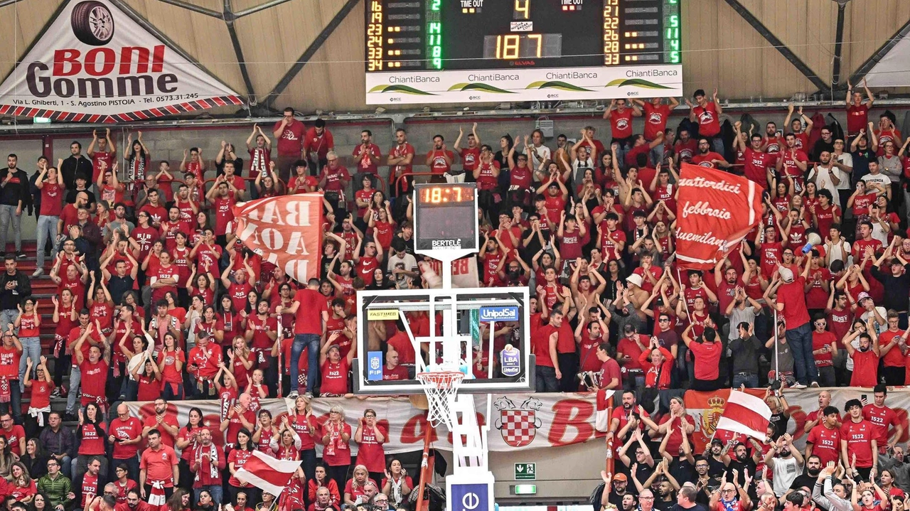 La Baraonda Biancorossa non ci sarà. I ragazzi della Curva confermano la loro volontà di non essere più presenti al... La Baraonda Biancorossa non ci sarà. I ragazzi della Curva confermano la loro volontà di non essere più presenti al...
