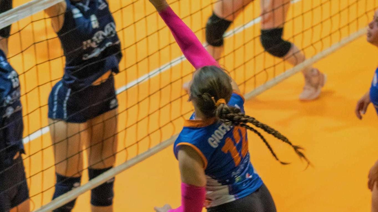 Il Progetto Volley di Bottegone perde 3-0 contro la Polisportiva Remo Masi. Salvezza in serie C da decidere nello spareggio. Il Progetto Volley di Bottegone perde 3-0 contro la Polisportiva Remo Masi. Salvezza in serie C da decidere nello spareggio.