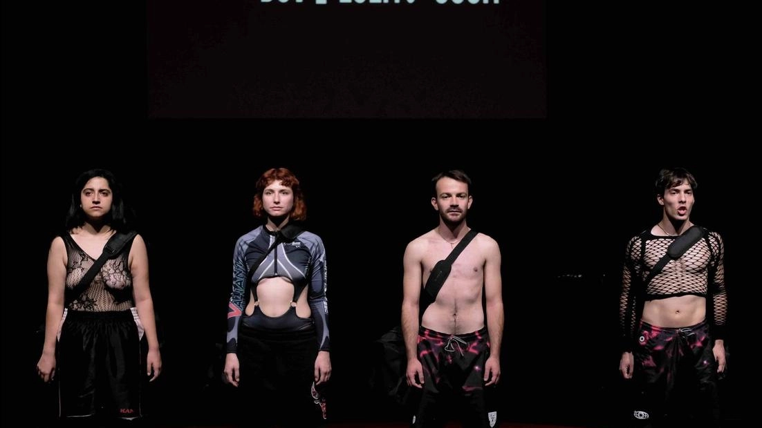 Una scena dello spettacolo che andrà in scena stasera al Teatro Cantiere Florida Una scena dello spettacolo che andrà in scena stasera al Teatro Cantiere Florida