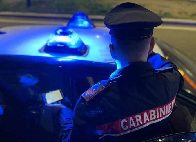 quattro rapine in poche ore nel centro di firenze arrestati tre ragazzini