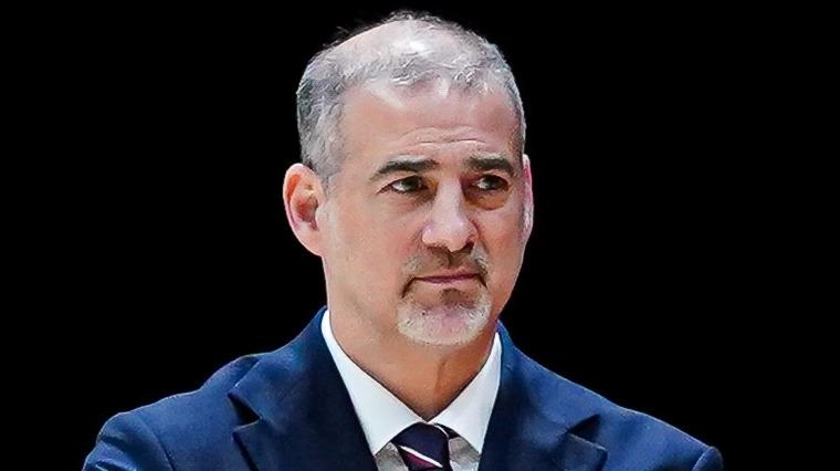Il Pistoia Basket lavora per superare le tensioni tra Ron Rowan e Dante Calabria. Scuse e volontà di proseguire insieme emergono, con l'obiettivo di tornare alla normalità sul campo. Il Pistoia Basket lavora per superare le tensioni tra Ron Rowan e Dante Calabria. Scuse e volontà di proseguire insieme emergono, con l'obiettivo di tornare alla normalità sul campo.
