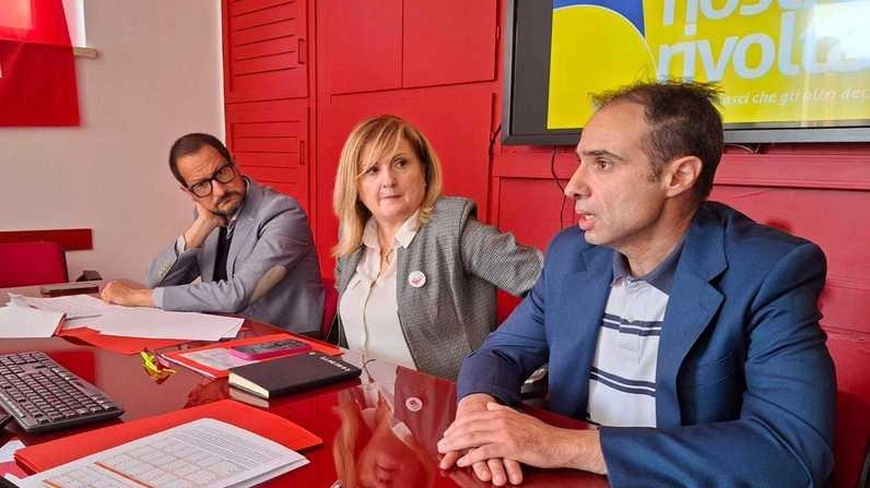 La conferenza della Cgil per illustrare la situazione del lavoro in Umbria La conferenza della Cgil per illustrare la situazione del lavoro in Umbria