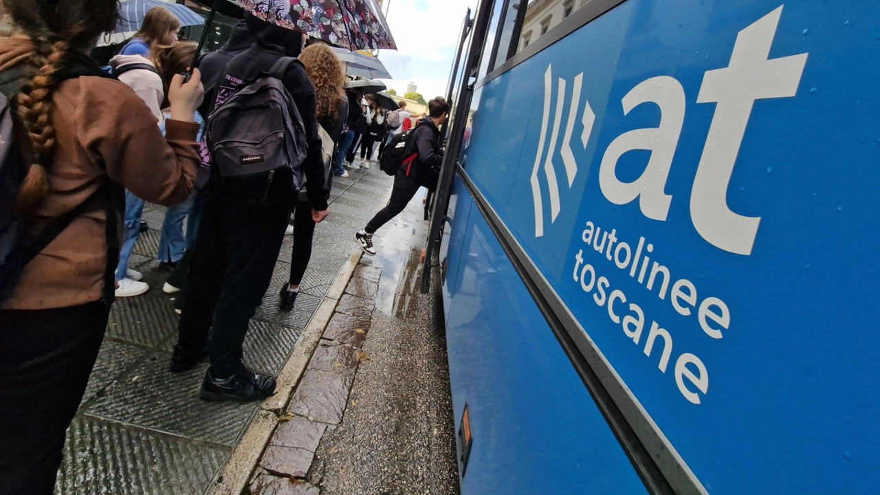 Un autobus di Autolinee Toscane (foto d’archivio) Un autobus di Autolinee Toscane (foto d’archivio)