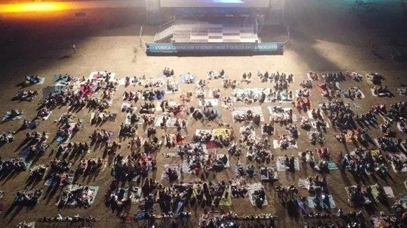 Il parco a Bussoladomani dove d’estate si svolge la rassegna ’Bicinema’ che richiama gli amanti delle due ruote Il parco a Bussoladomani dove d’estate si svolge la rassegna ’Bicinema’ che richiama gli amanti delle due ruote