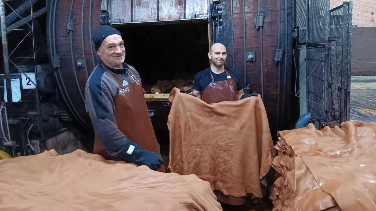 Il settore conciario del Comprensorio del Cuoio come tutta la filiera della pelle è fortemente colpito dalla crisi della moda