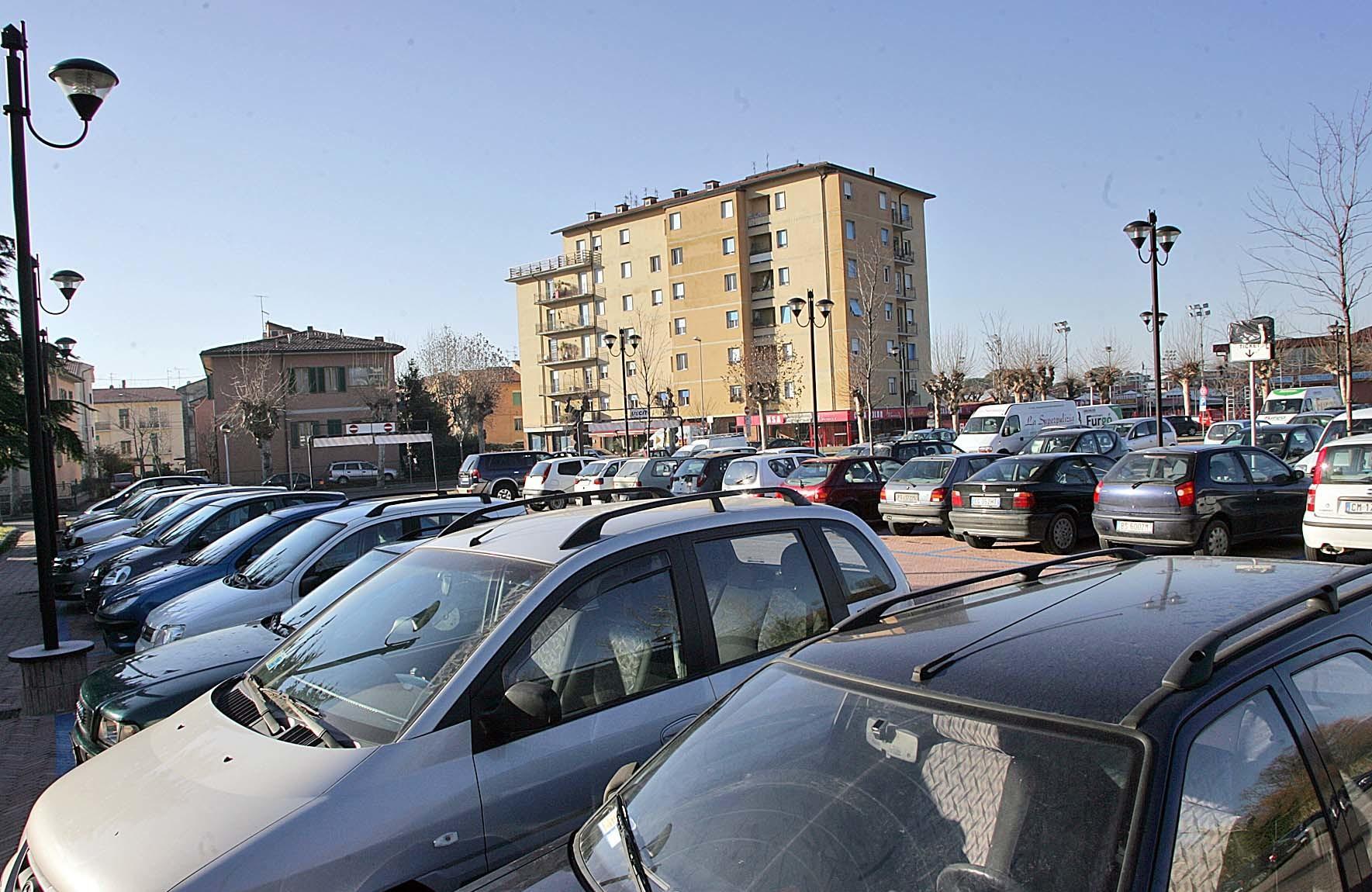 degrado nei parcheggi forza italia denuncia