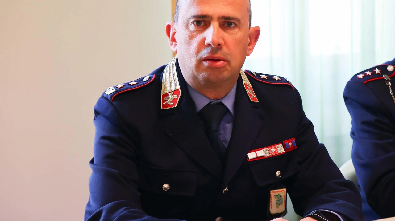Il comandante della polizia municipale dell’Unione dei Comuni, Massimo Luschi, ha elogiato l’azione di controllo dei suoi agenti Il comandante della polizia municipale dell’Unione dei Comuni, Massimo Luschi, ha elogiato l’azione di controllo dei suoi agenti