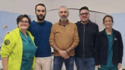 Il dr. Pasquale Petruzzi (al centro) con la sua equipe: il dr. Nico Attempati e il dr. Antonio Di Finizio Il dr. Pasquale Petruzzi (al centro) con la sua equipe: il dr. Nico Attempati e il dr. Antonio Di Finizio
