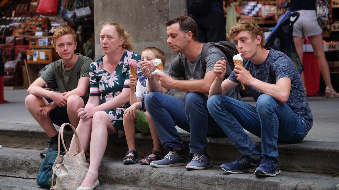 La provocazione di una turista: “Firenze è più cara della Norvegia. E senza i loro stipendi” La provocazione di una turista: “Firenze è più cara della Norvegia. E senza i loro stipendi”