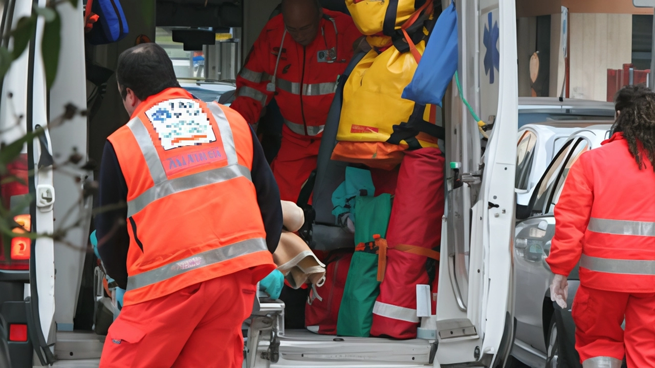 Soccorritori in azione (foto di repertorio)