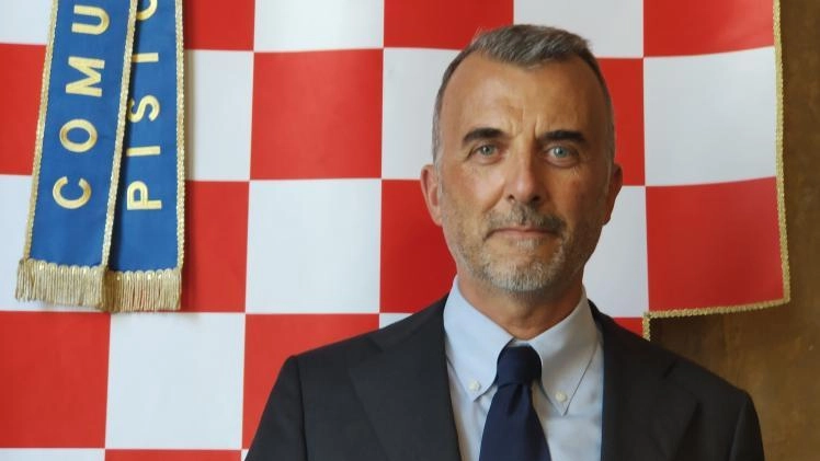 Il consigliere Paolo Tosi solleva preoccupazioni sull'emergenza ambientale alla discarica Brusigliano a Pistoia, chiedendo tempi e modalità per la bonifica e valutando i rischi per la salute pubblica e l'ambiente. Il consigliere Paolo Tosi solleva preoccupazioni sull'emergenza ambientale alla discarica Brusigliano a Pistoia, chiedendo tempi e modalità per la bonifica e valutando i rischi per la salute pubblica e l'ambiente.