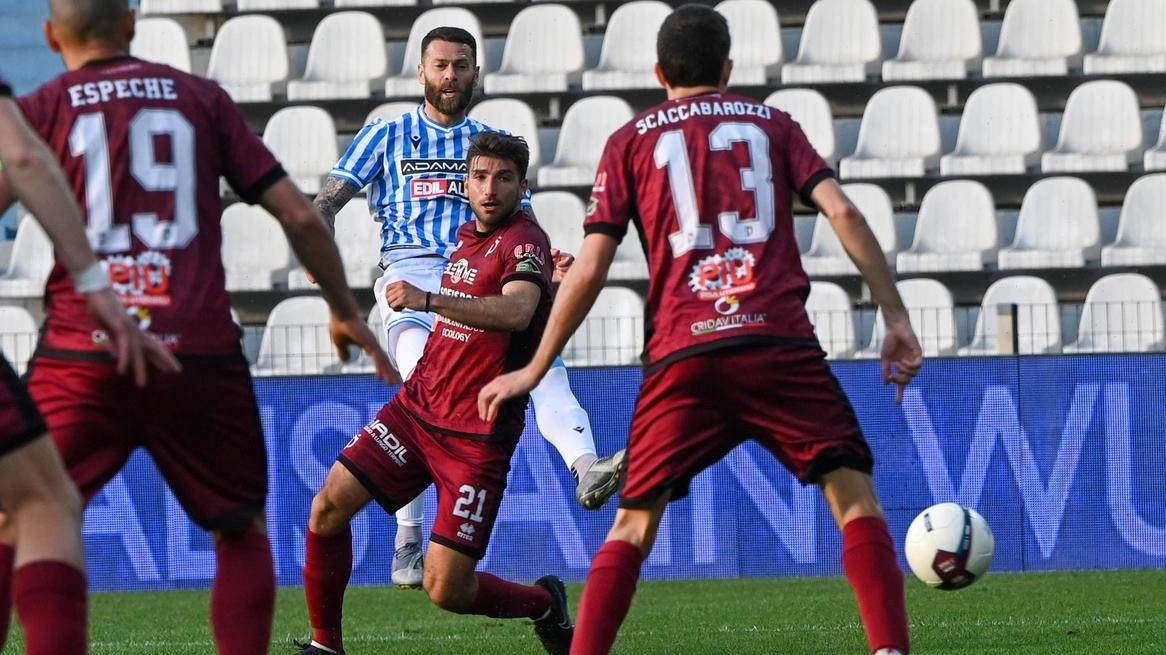 Pontedera verso i play off: pareggio con la Spal e sfida decisiva con il Perugia