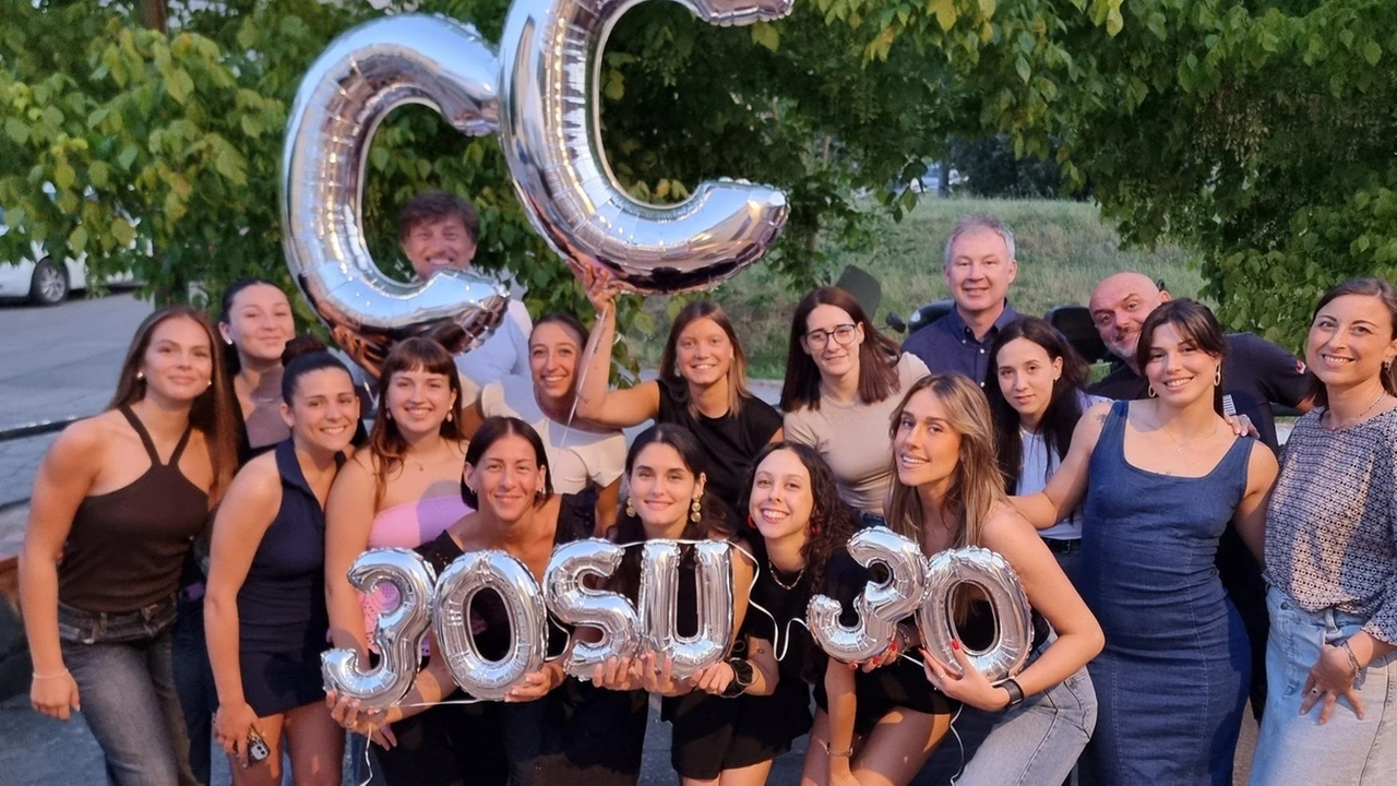 Dieci conferme e quattro volti nuovi. La Pallavolo Cerretese, dopo la scorsa strepitosa stagione culminata con la promozione senza sconfitte...
