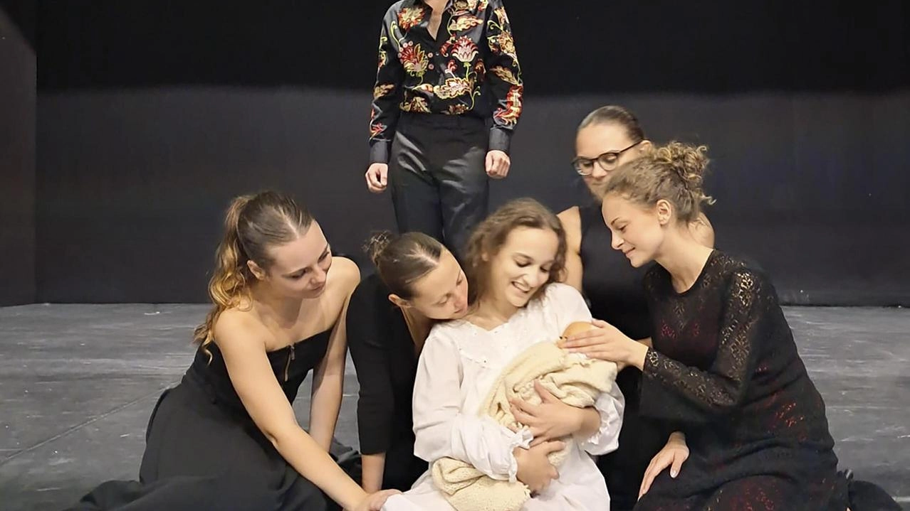 Tutto pronto per la nuova stagione. teatrale che si aprirà il 25 novembre. Aperta la campagna abbonamenti (. foto di repertorio Tutto pronto per la nuova stagione. teatrale che si aprirà il 25 novembre. Aperta la campagna abbonamenti (. foto di repertorio