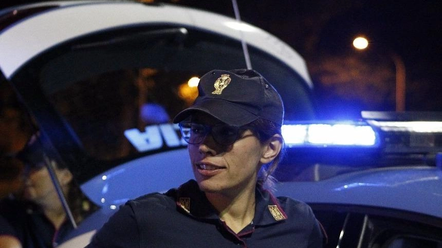 Indaga la polizia Indaga la polizia