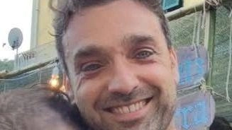 Federico Silei, 52 anni di Poggibonsi, è stato stroncato da un malore mentre era in bicicletta sotto gli occhi della moglie