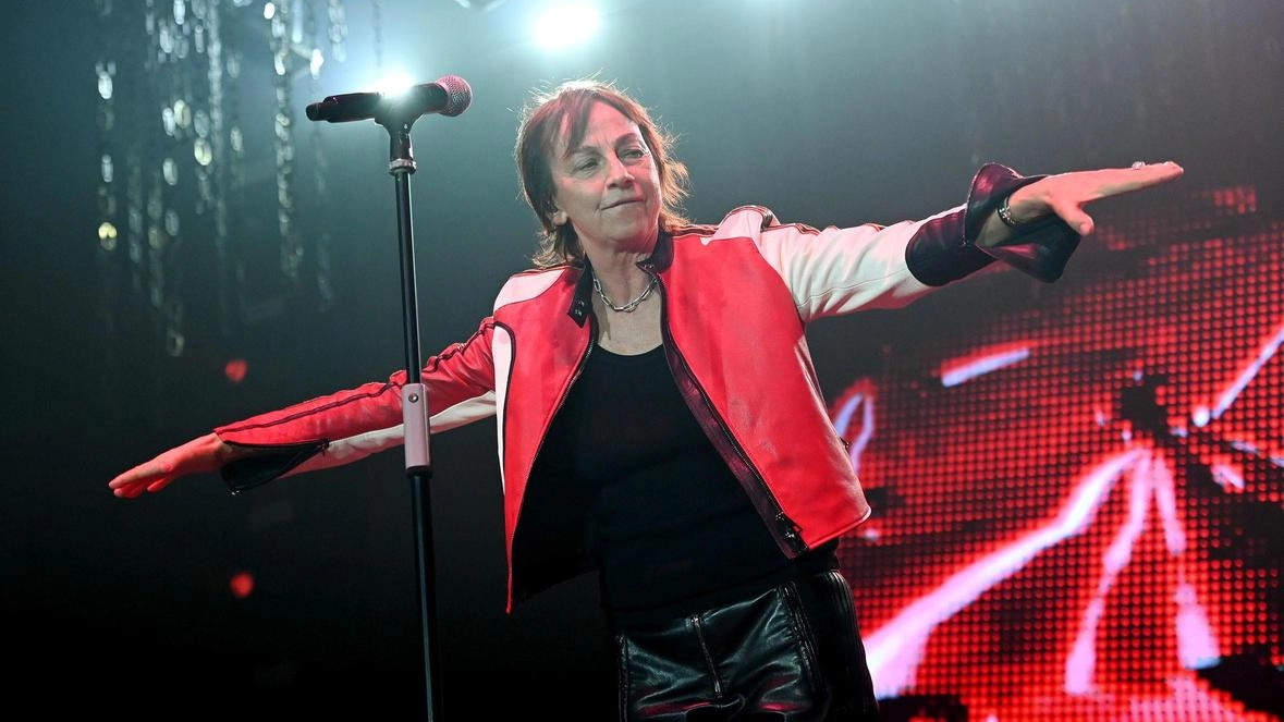 Pistoia Blues Festival, i primi nomi: il 10 luglio 2025 sarà. Gianna Nannini a riempire piazza Duomo di sonorità rock Pistoia Blues Festival, i primi nomi: il 10 luglio 2025 sarà. Gianna Nannini a riempire piazza Duomo di sonorità rock