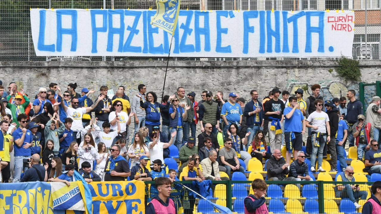 Gli ultras della Curva Nord non entreranno allo stadio in segno di protesta per la mancata realizzazione della nuova struttura Gli ultras della Curva Nord non entreranno allo stadio in segno di protesta per la mancata realizzazione della nuova struttura