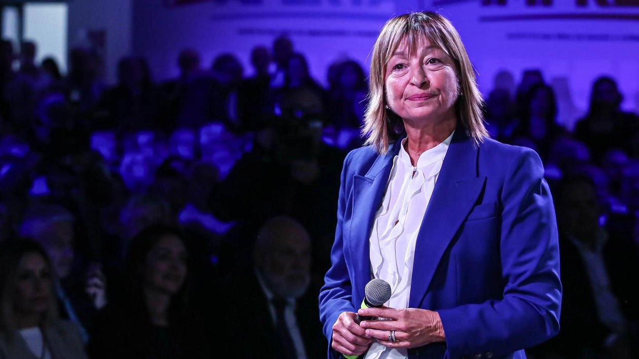 Donatella Tesei sul palco dell’Umbriafiere: ieri è ufficialmente cominciata la sua campagna elettorale Donatella Tesei sul palco dell’Umbriafiere: ieri è ufficialmente cominciata la sua campagna elettorale