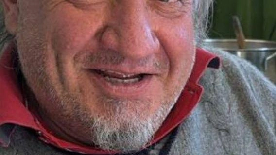 Un pomeriggio di festa tra amici che si trasforma in tragedia. E’ morto così, all’improvviso, Marcello Bertacchi, 57 anni (nella... Un pomeriggio di festa tra amici che si trasforma in tragedia. E’ morto così, all’improvviso, Marcello Bertacchi, 57 anni (nella...