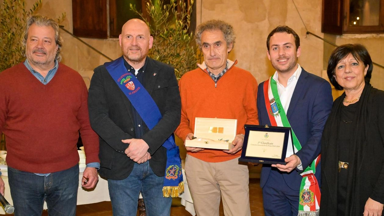 Reto di Montisoni si riprende lo scettro per il migliore olio dell’annata di Bagno a Ripoli. L’azienda agricola di... Reto di Montisoni si riprende lo scettro per il migliore olio dell’annata di Bagno a Ripoli. L’azienda agricola di...