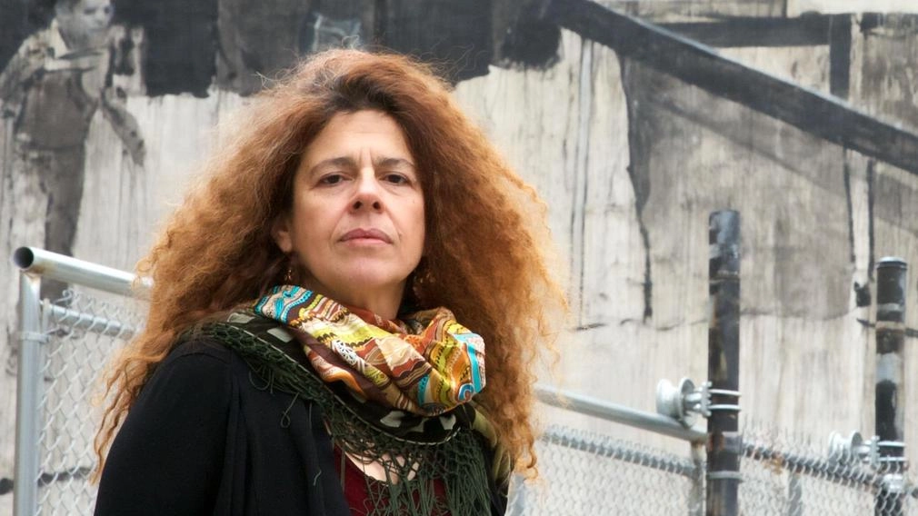Tiziana Rinaldi Castro, scrittrice e docente universitaria,. vive tra l’Italia e gli Stati Uniti Tiziana Rinaldi Castro, scrittrice e docente universitaria,. vive tra l’Italia e gli Stati Uniti