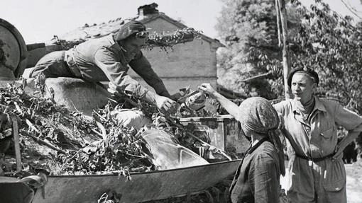 Un’immagine scattata nei giorni della Liberazione. Il ricordo, promosso dal Comune di Montemurlo, si terrà l’11 settembre con un doppio appuntamento Un’immagine scattata nei giorni della Liberazione. Il ricordo, promosso dal Comune di Montemurlo, si terrà l’11 settembre con un doppio appuntamento