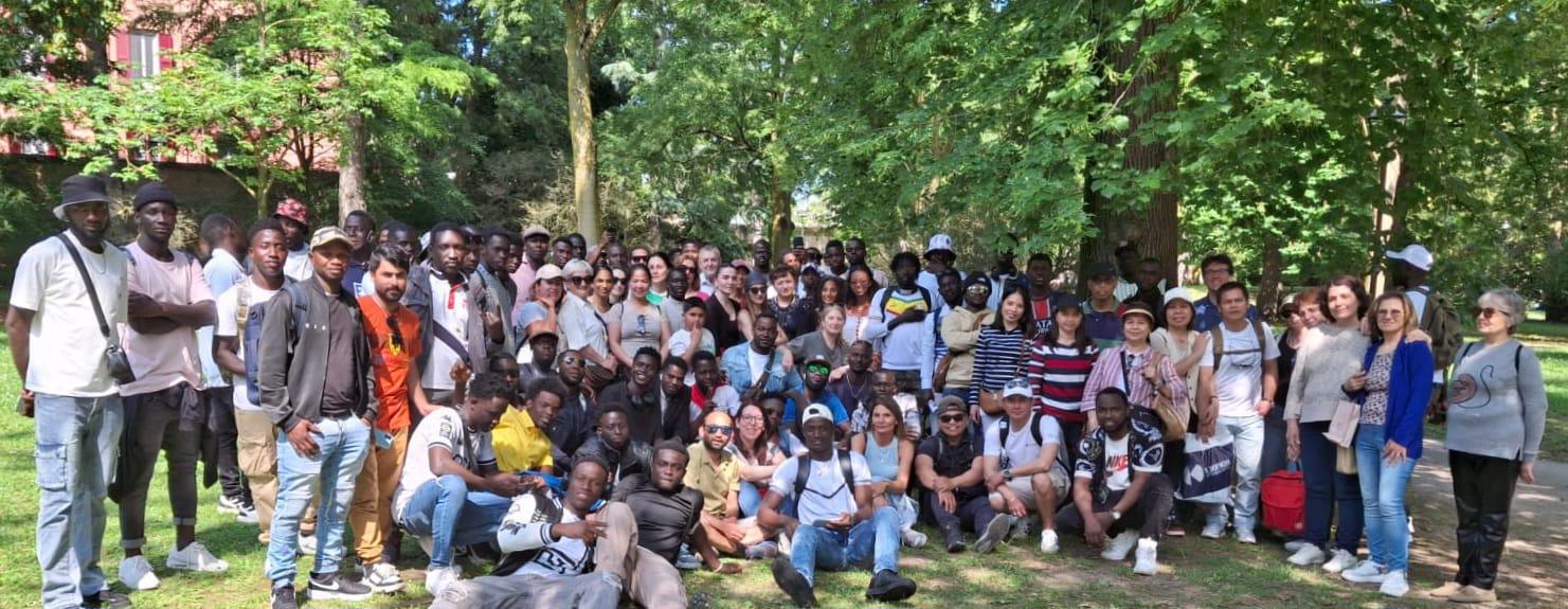 ibrahima harouna ousmane i nuovi pisani prendono il diploma