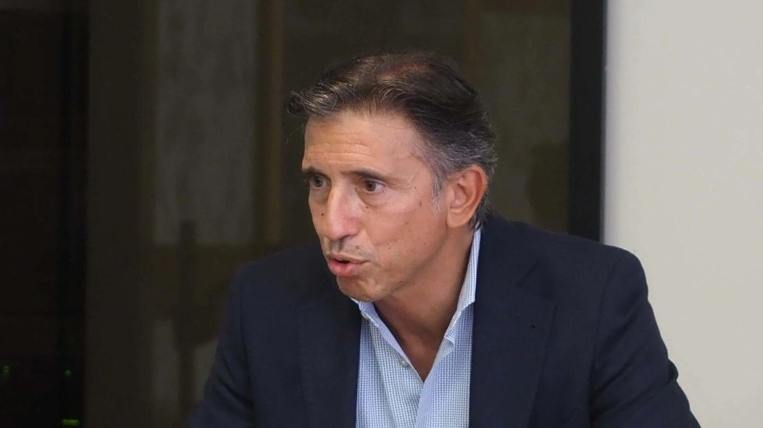 Il vicepresidente vicario della Camera di Commercio, Davide Mazzola: dai dati emerge una aumento delle imprese in tutta la provincia in particolare nei settori industria, costruzioni e servizi, mentre scendono agricoltura e commercio Il vicepresidente vicario della Camera di Commercio, Davide Mazzola: dai dati emerge una aumento delle imprese in tutta la provincia in particolare nei settori industria, costruzioni e servizi, mentre scendono agricoltura e commercio
