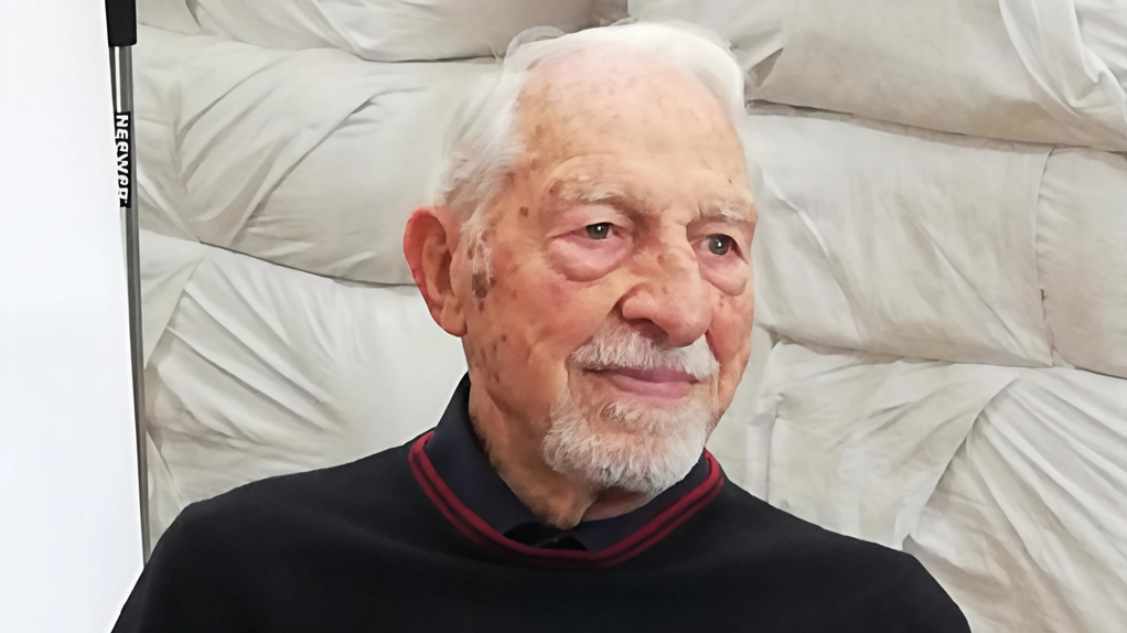 Ieri il funerale nella basilica di Santa Maria all’Impruneta. La sua "famiglia grande", come amava definirla, e i suoi tanti amici. A officiare la messa, con altri sacerdoti, padre Bernardo Gianni . Ieri il funerale nella basilica di Santa Maria all’Impruneta. La sua "famiglia grande", come amava definirla, e i suoi tanti amici. A officiare la messa, con altri sacerdoti, padre Bernardo Gianni .