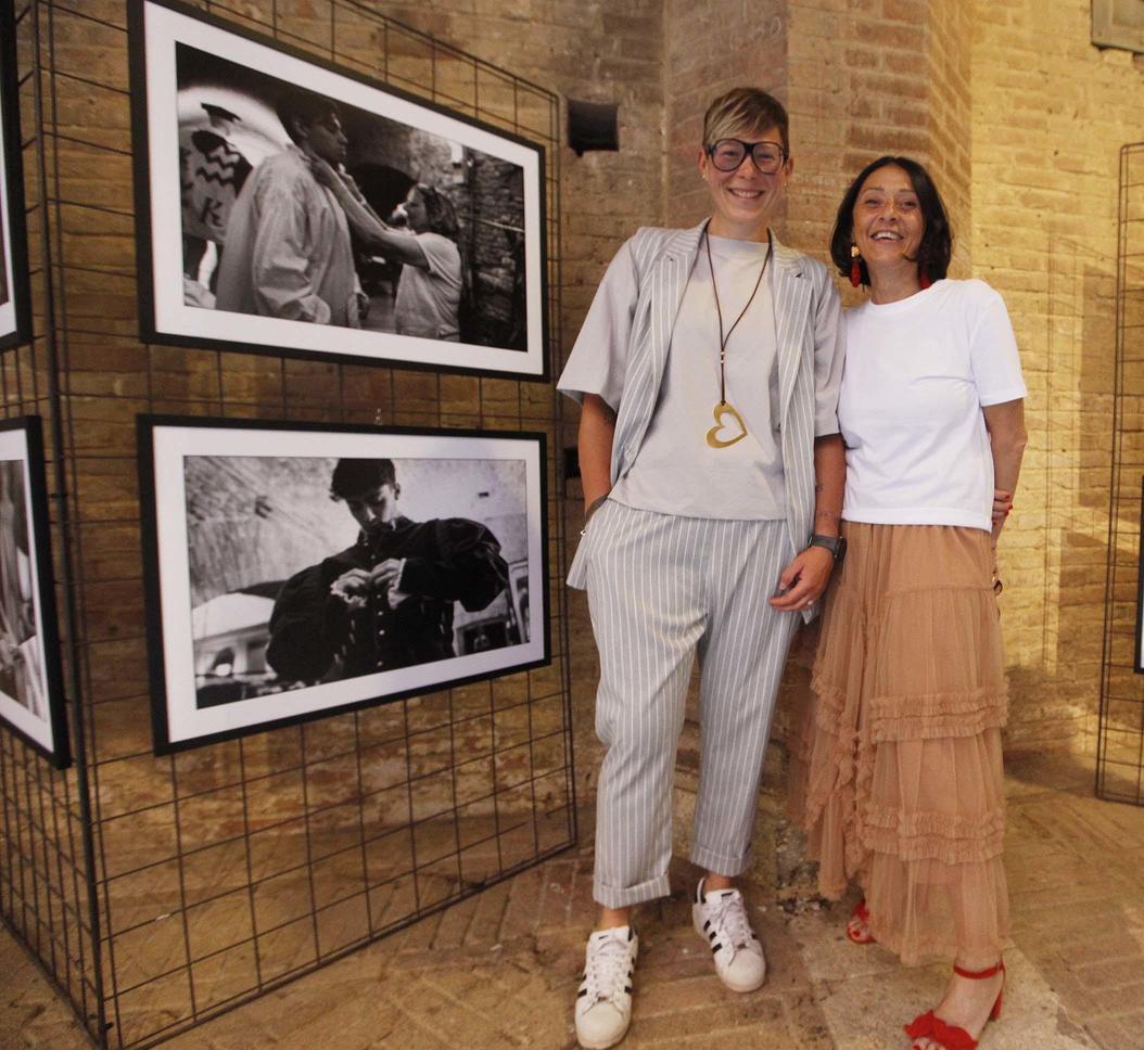 La mostra "Mani Festa" . Giulia racconta il Palio La mostra "Mani Festa" . Giulia racconta il Palio