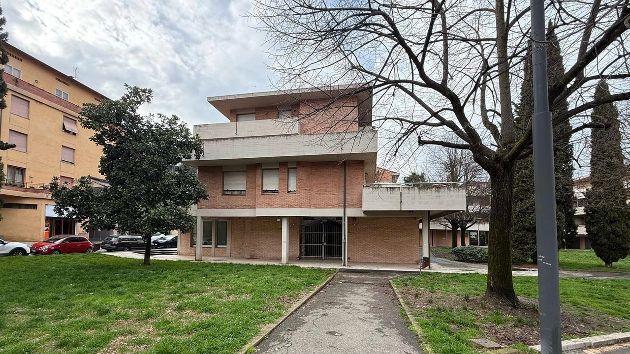 La biblioteca di Colle si farà negli immobili. dell’ex galleria commerciale La biblioteca di Colle si farà negli immobili. dell’ex galleria commerciale
