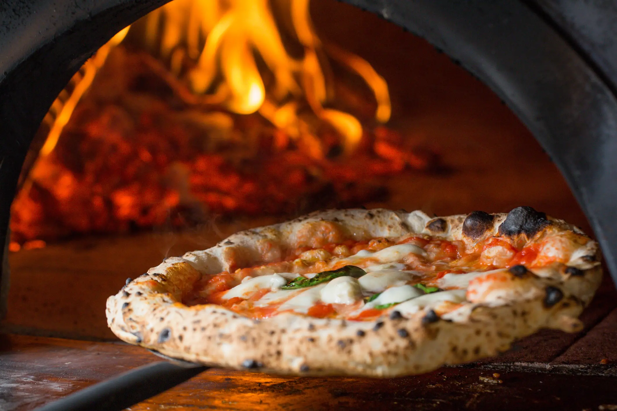 Dove puoi mangiare la pizza più buona in Toscana secondo 50 Top Pizza 2025