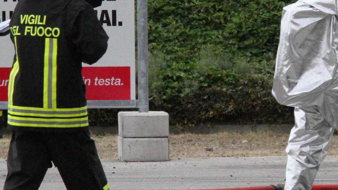 Improvvisi bruciori a occhi e gola in tre bambini. Lezioni sospese anticipatamente e alunni a casa Improvvisi bruciori a occhi e gola in tre bambini. Lezioni sospese anticipatamente e alunni a casa