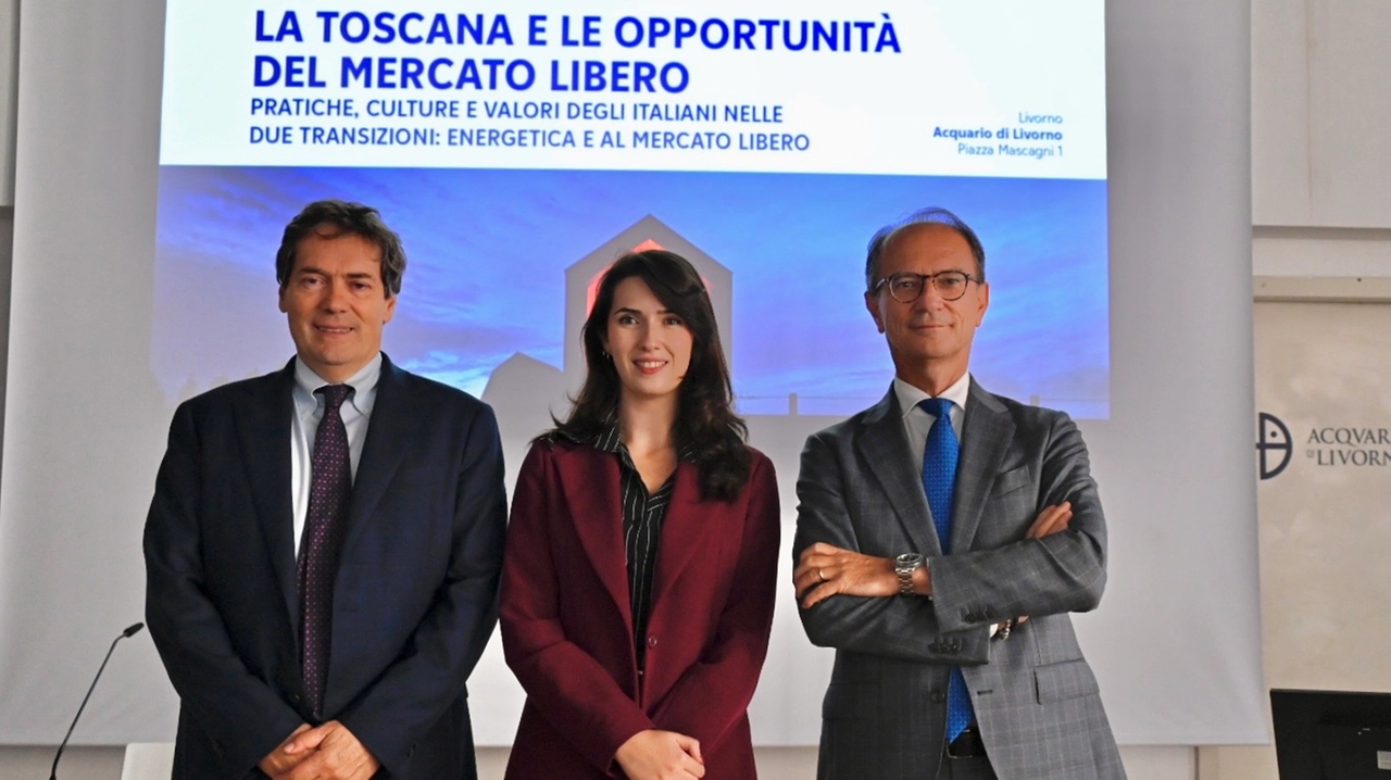 Da sinistra Francesco Maietta e Sara Lena (Censis) e Massimo Quaglini (Edison) Da sinistra Francesco Maietta e Sara Lena (Censis) e Massimo Quaglini (Edison)