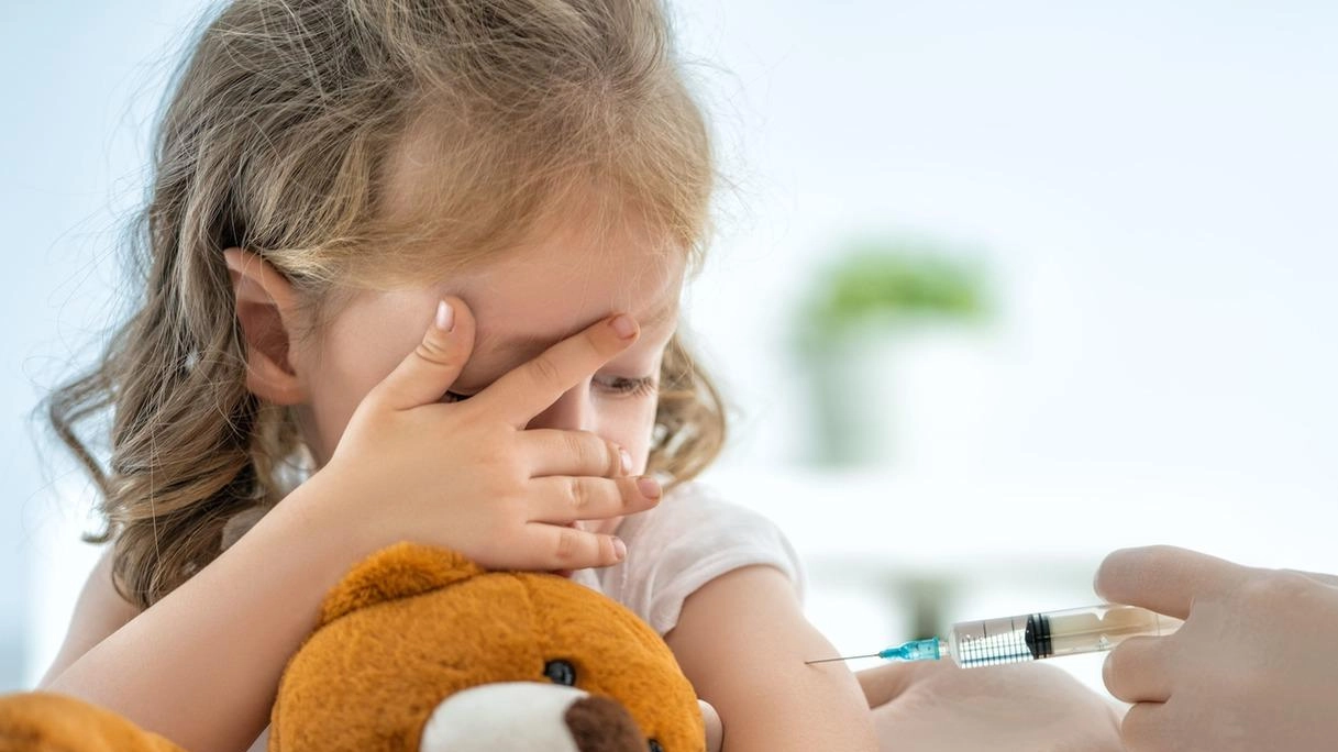 Le vaccinazioni per i minori da zero a 16 anni di età attualmente obbligatorie in Italia sono dieci Le vaccinazioni per i minori da zero a 16 anni di età attualmente obbligatorie in Italia sono dieci