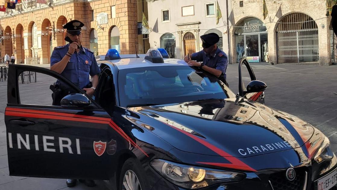 spello operatore sanitario legato mani e piedi rapina al centro tossicodipendenze