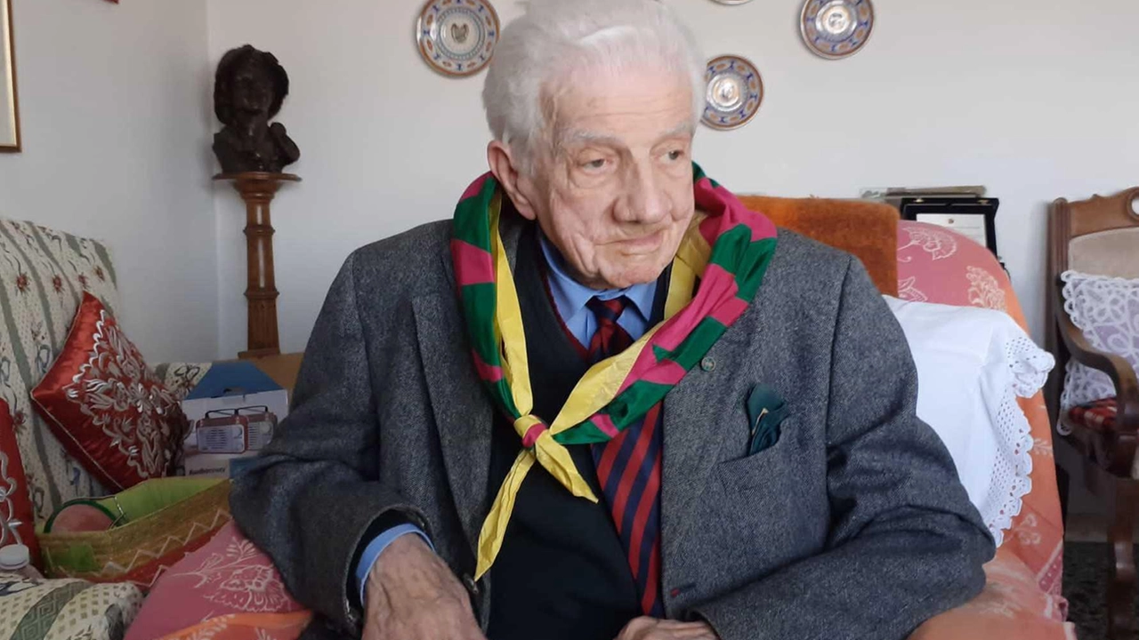 «Sempre calmissimo, sempre ordinato, anche nel giubilo è misurato», aveva scritto di lui Emilio Giannelli nel Numero Unico per la vittoria del 1962 «Sempre calmissimo, sempre ordinato, anche nel giubilo è misurato», aveva scritto di lui Emilio Giannelli nel Numero Unico per la vittoria del 1962