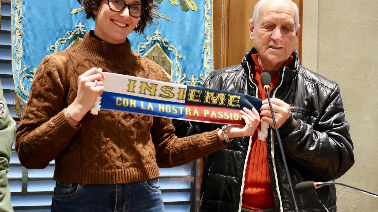 Un incontro nel segno del tifo sano e dei valori dello sport. È così che i colori dell’azzurro Empoli hanno... Un incontro nel segno del tifo sano e dei valori dello sport. È così che i colori dell’azzurro Empoli hanno...
