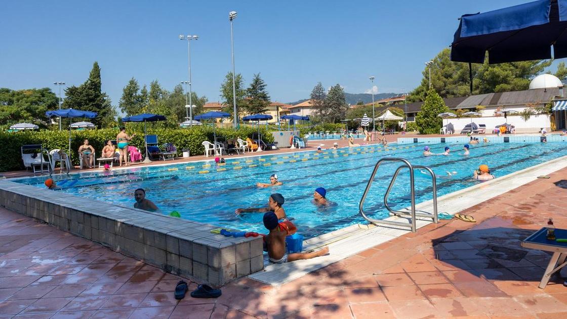 Il Centro Nuoto lascia: "Ora siamo costretti" Il Centro Nuoto lascia: "Ora siamo costretti"